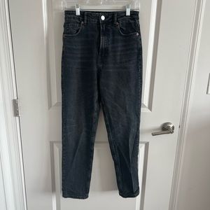 Zara Classic High Rise Mom Jean 4